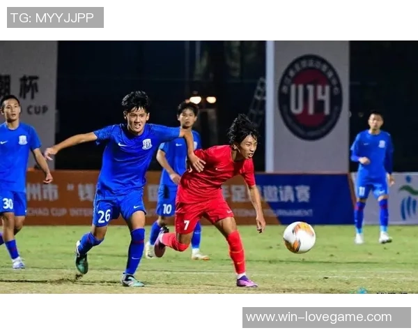 山西足球运动员的崛起与发展探索:从青训到职业联赛的奋斗历程 山西足球运动员的崛起与发展探索:从青训到职业联赛的奋斗历程